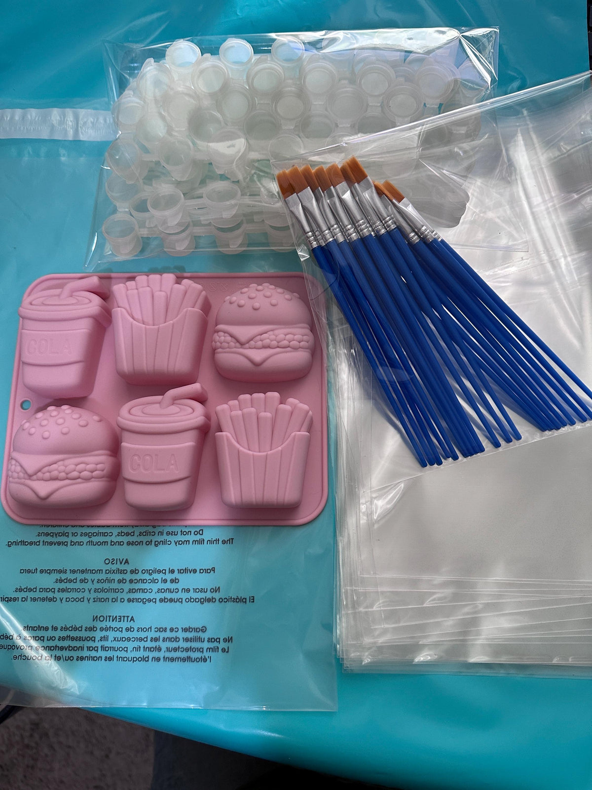 Fast Food DIY Plaster Starter Kit. Create your own party favors.