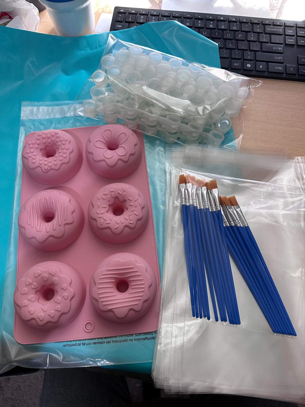 Donut DIY Plaster Starter Kit. Create your own party favors.