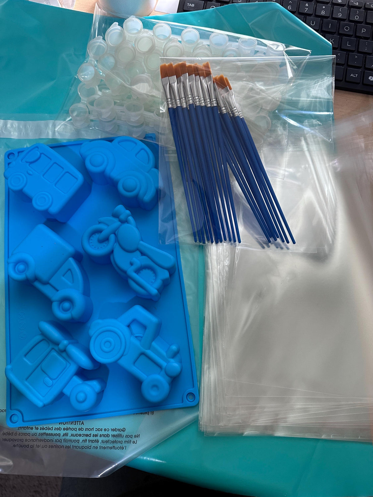Transportation Vehicles DIY Plaster Starter Kit. Create your own party favors.