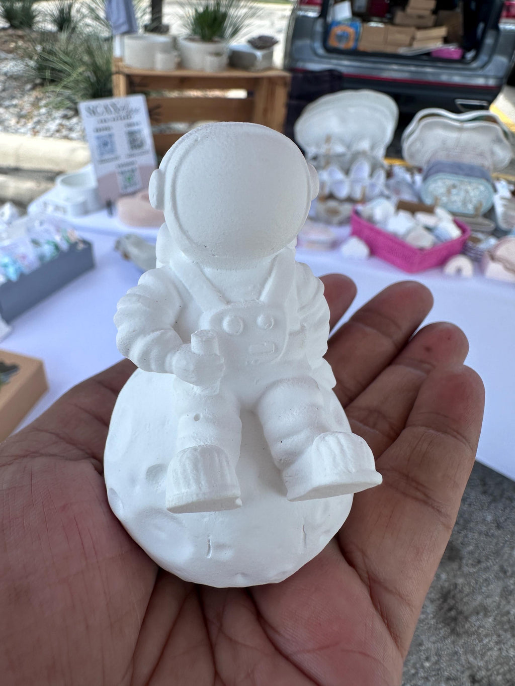 Space Ceramic Resin Coloring Kit for Kids, Paint Your Own Rocket, Astronaut & Planet, Creative Activity Gift.